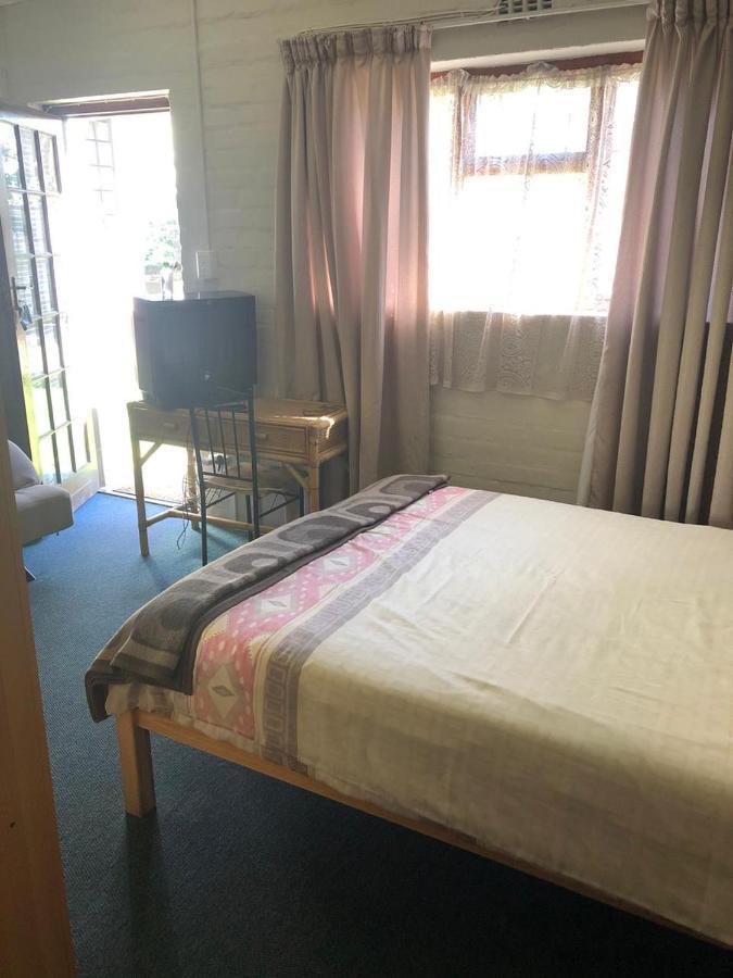 Haus Barbara Guest House Bredasdorp Buitenkant foto