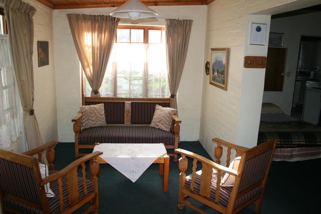 Haus Barbara Guest House Bredasdorp Kamer foto