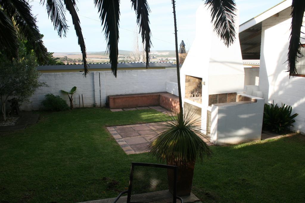 Haus Barbara Guest House Bredasdorp Buitenkant foto