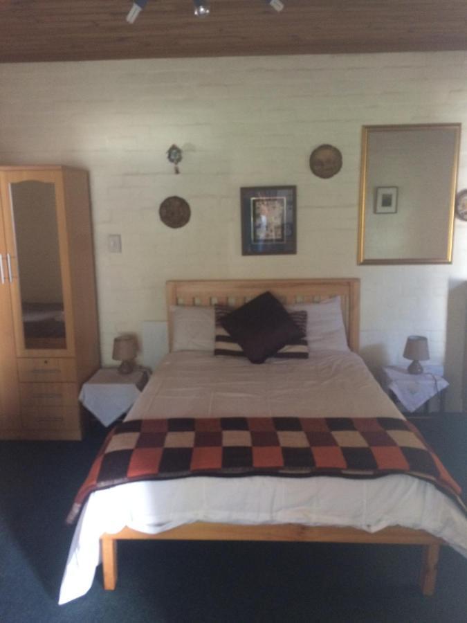 Haus Barbara Guest House Bredasdorp Buitenkant foto